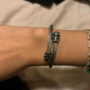 Skull titanium bracelet